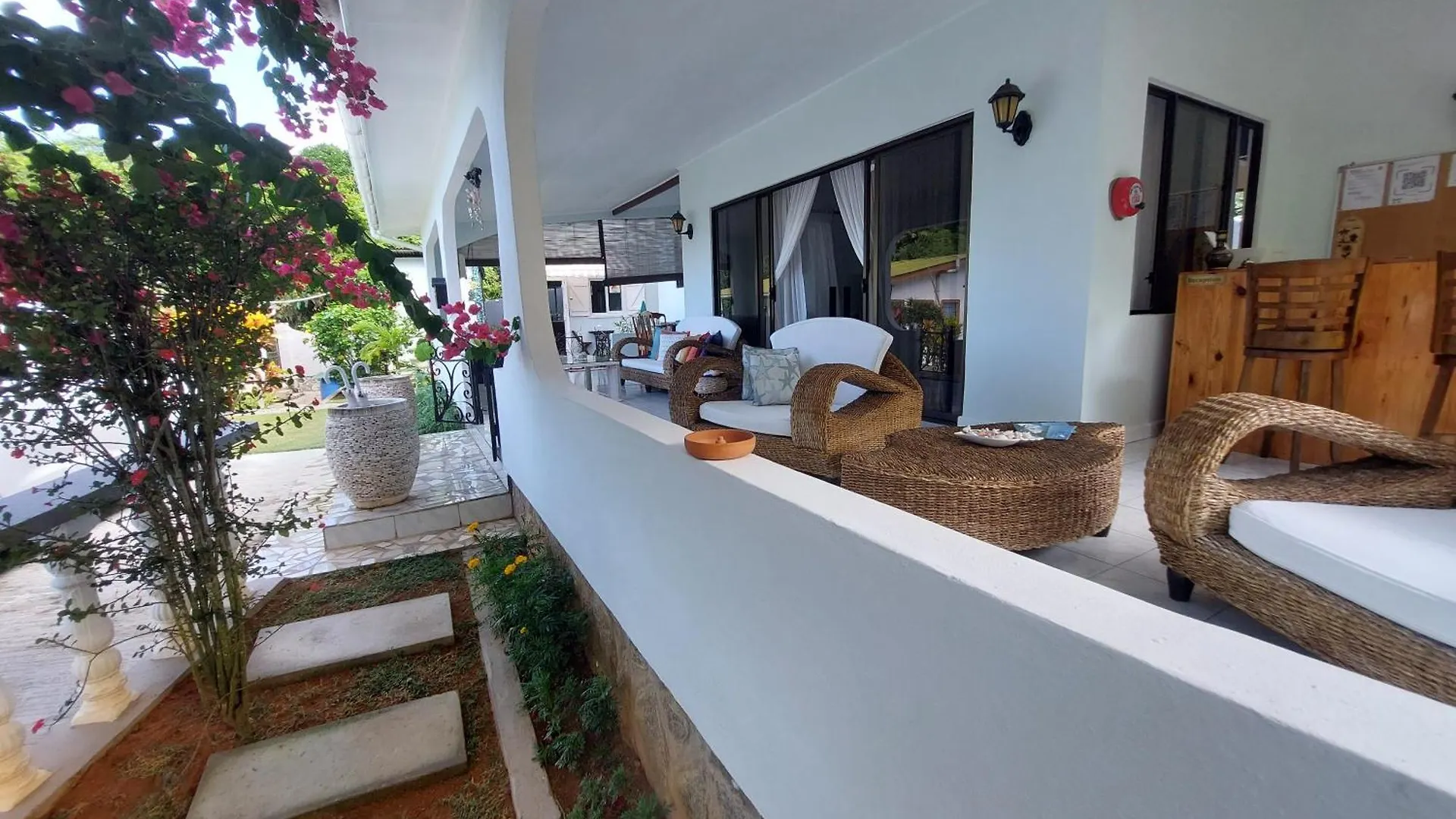 Panzió Reef Hills Residence Au Cap